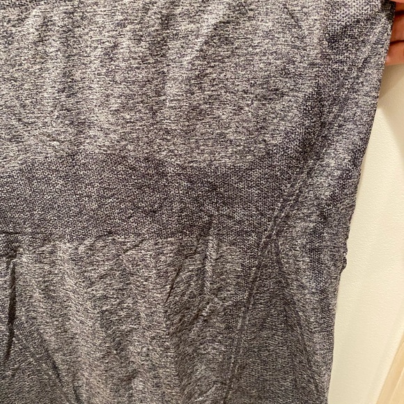 Athleta Momentum Seamless Heather Tank Size Large - Picture 6 of 9